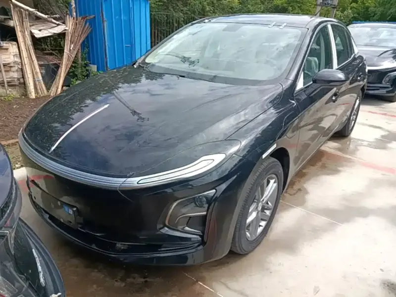 Hongqi E-QM5, 2026