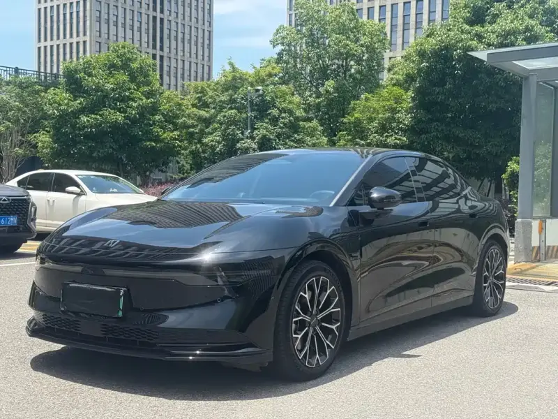 Zeekr 007, 2024