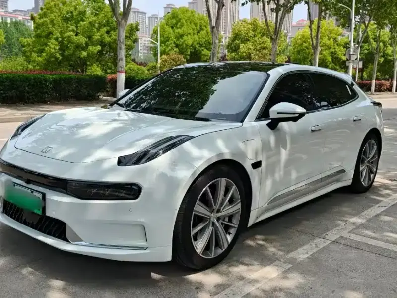 Zeekr 001, 2023