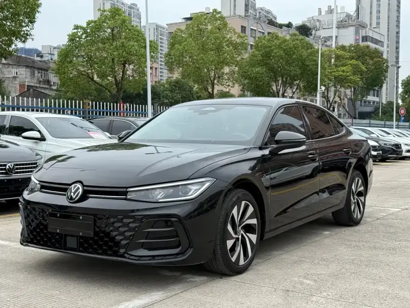 Volkswagen Passat, 2025
