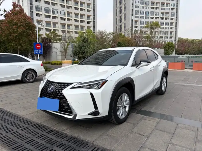 Lexus UX, 2022