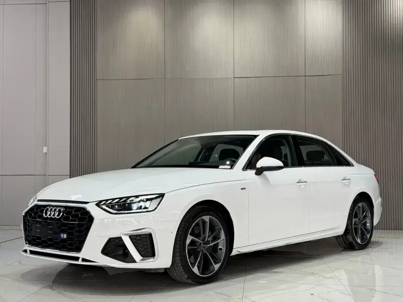 Audi A4L, 2023
