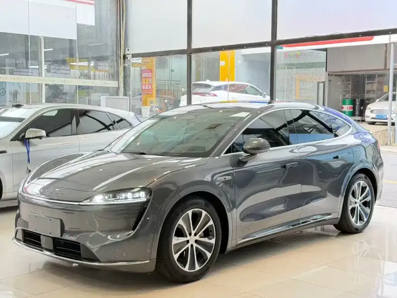 Luxeed Zhijie R7, 2024