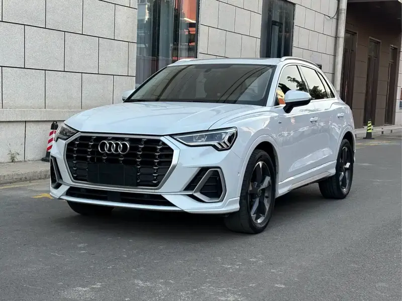 Audi Q3, 2022