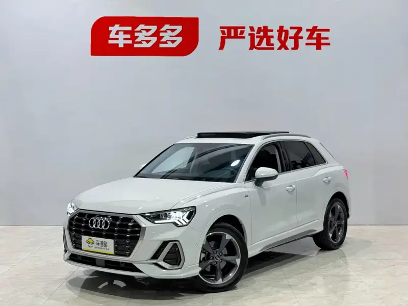 Audi Q3, 2022