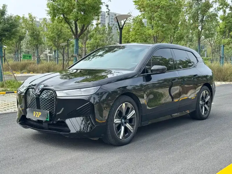 BMW iX, 2022