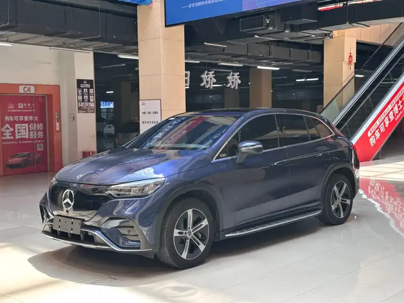 Mercedes-Benz EQE SUV, 2023