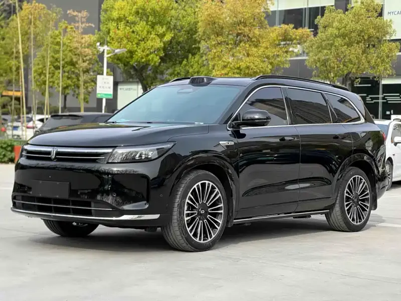 AITO M7, 2025