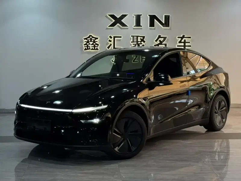 Tesla Model Y, 2026