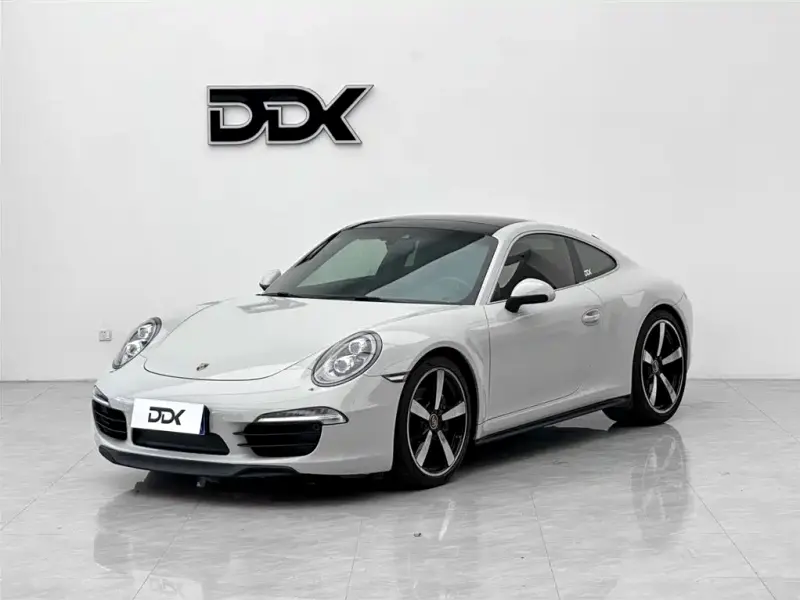 Porsche 911, 2016