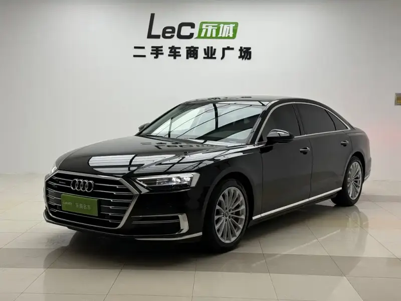 Audi A8, 2022