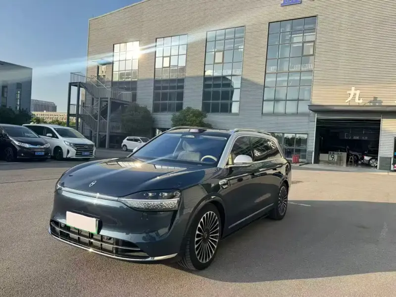 AITO M9, 2025