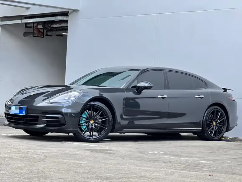 Porsche Panamera, 2018