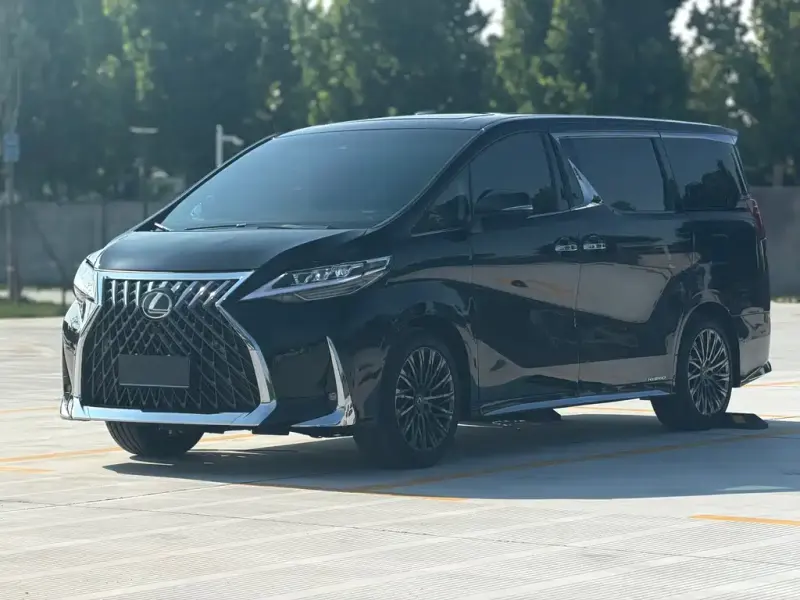 Toyota Vellfire, 2023