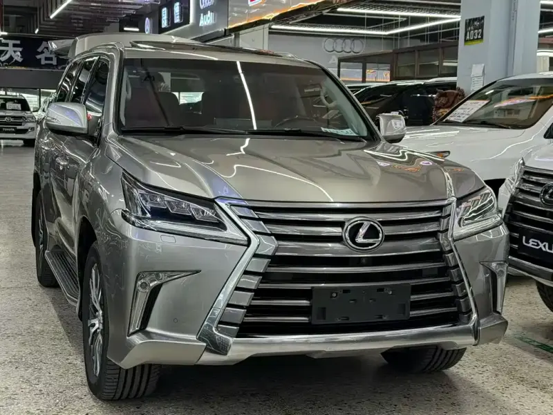 Lexus LX, 2016