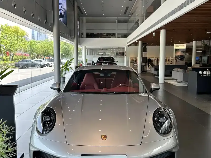 Porsche 911, 2024