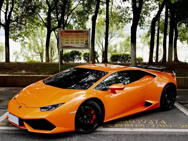 Lamborghini Huracán, 2014