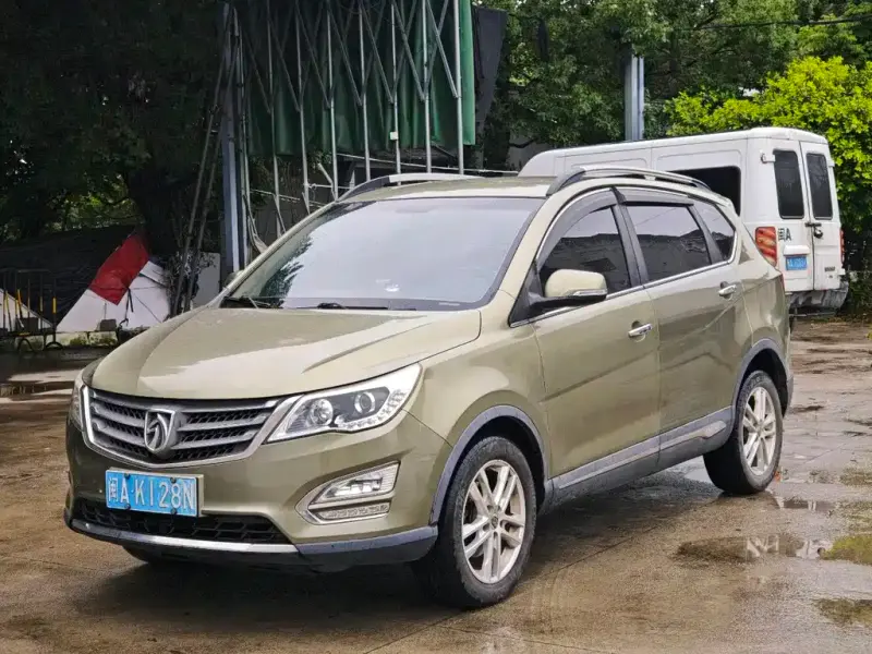 Baojun 560, 2015