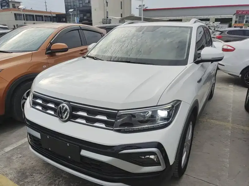 Volkswagen T-Cross, 2020