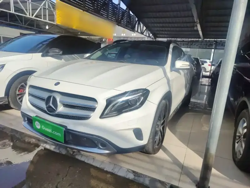 Mercedes-Benz GLA, 2016