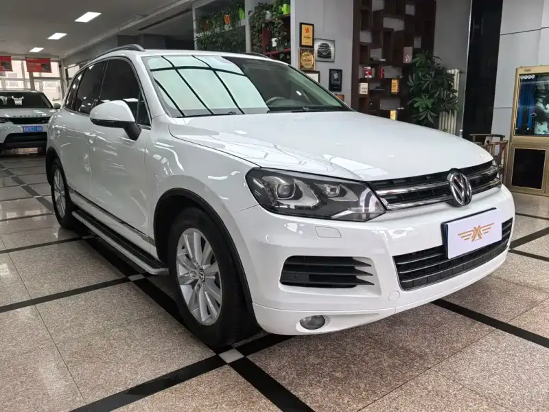 Volkswagen Touareg, 2015