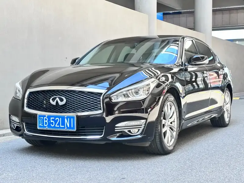 Infiniti Q70, 2018