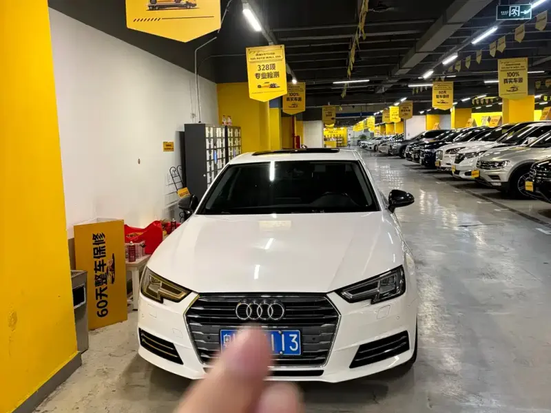 Audi A4L, 2017