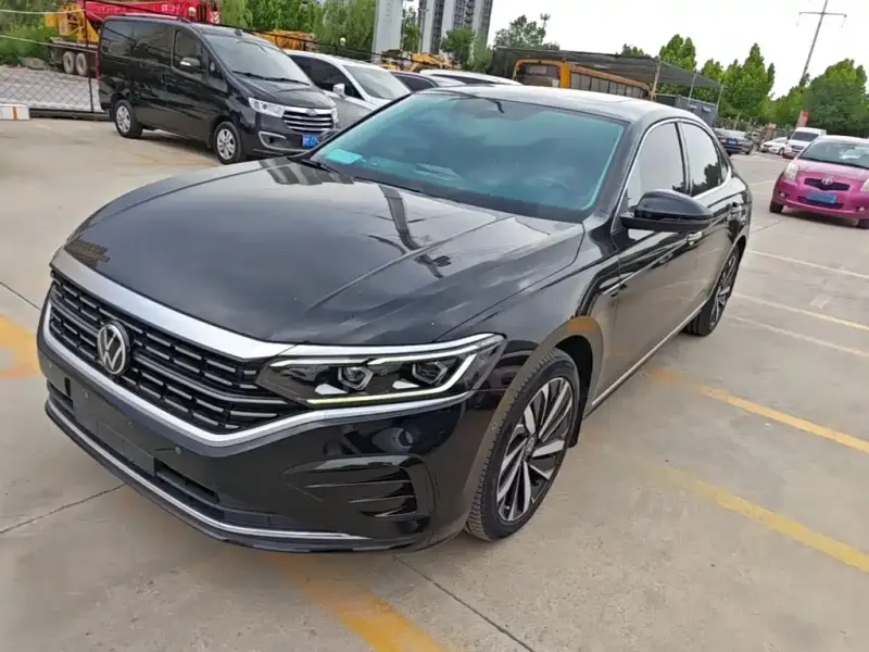 Volkswagen Passat, 2022