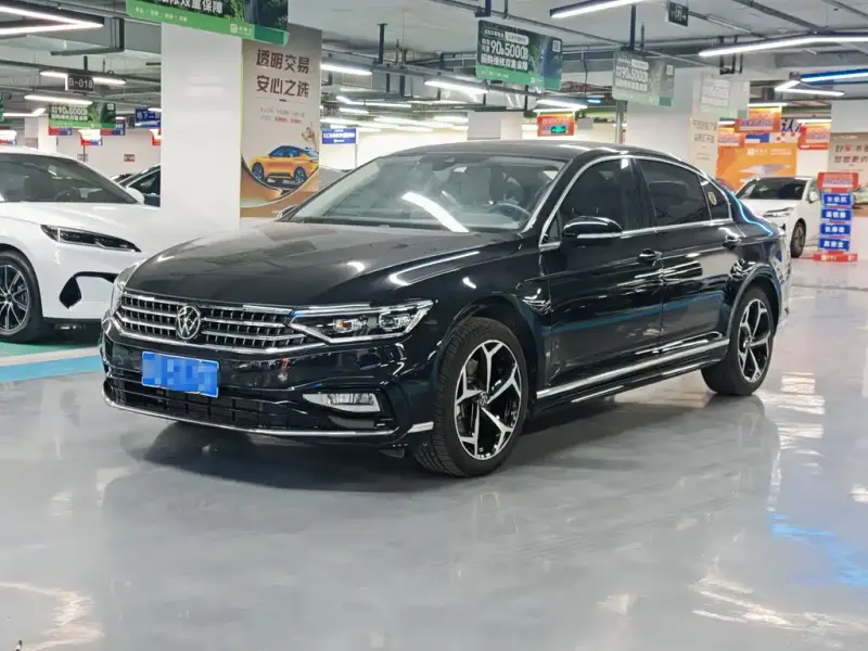Volkswagen Magotan, 2025
