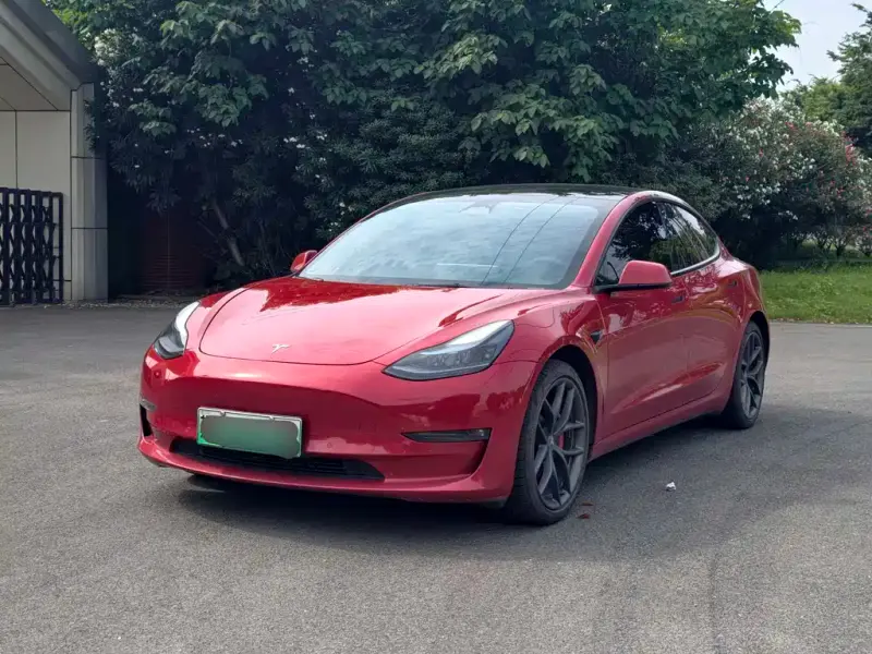 Tesla Model 3, 2022