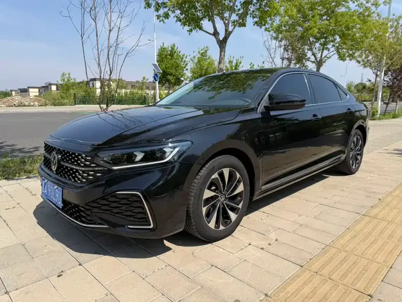 Volkswagen Passat, 2023