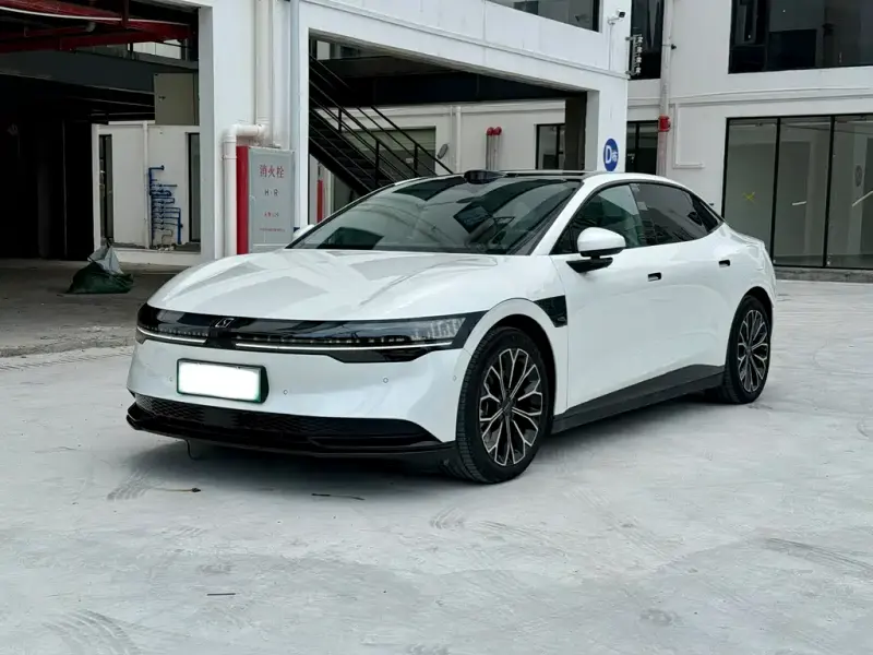 Zeekr 007, 2024