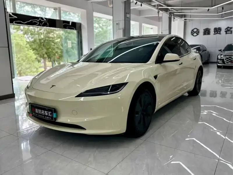 Tesla Model 3, 2024