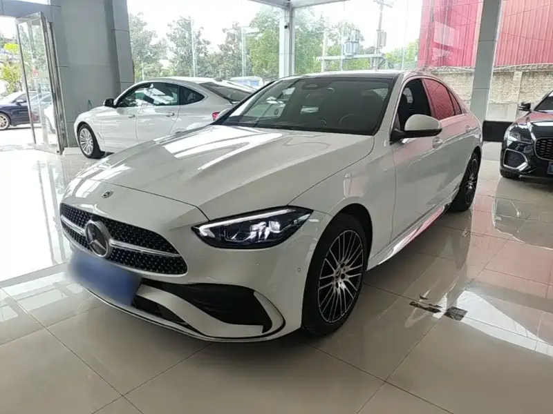 Mercedes-Benz C-Class, 2024