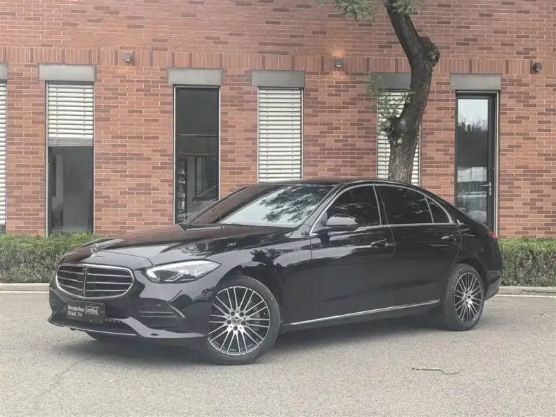 Mercedes-Benz C-Class, 2025