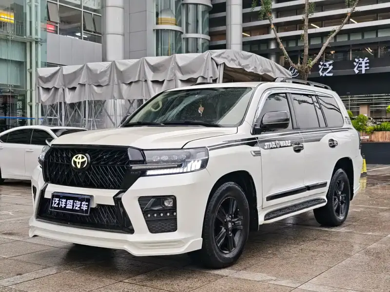 Toyota Land Cruiser, 2015