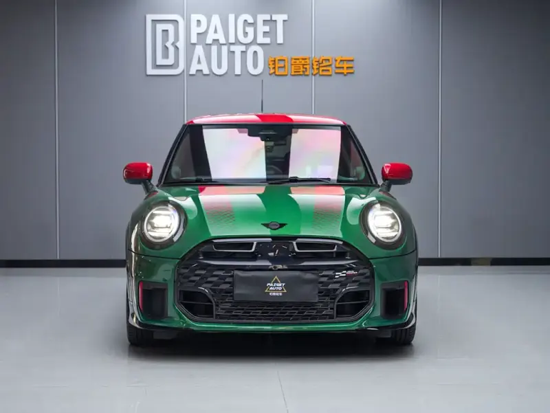 MINI JCW, 2025