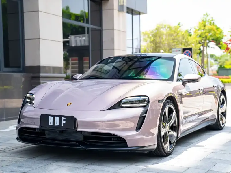 Porsche Taycan, 2021