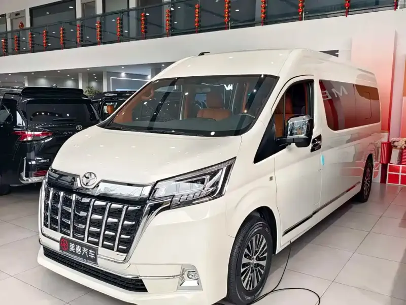 Toyota Hiace, 2025