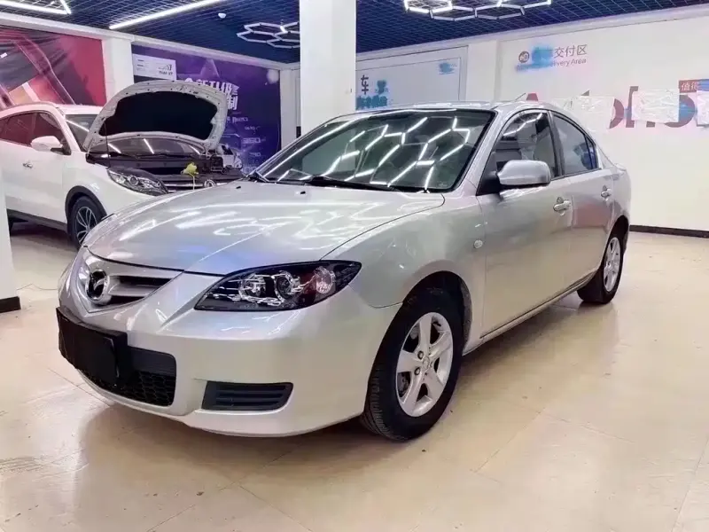 Mazda 3, 2011