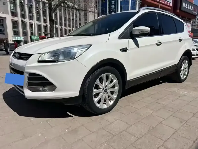 Ford Kuga, 2015