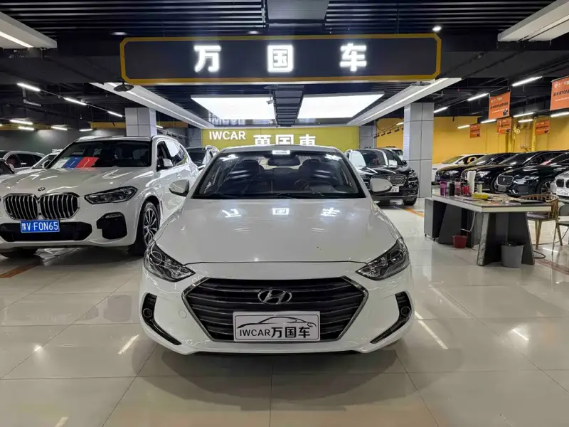 Hyundai Elantra, 2016