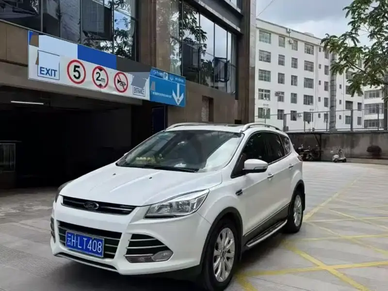 Ford Kuga, 2015