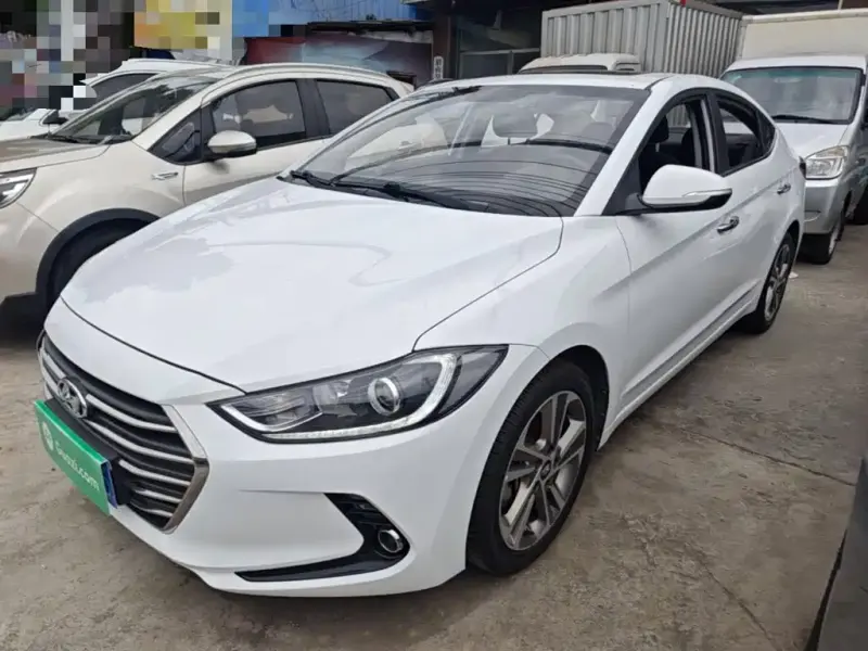 Hyundai Elantra, 2019