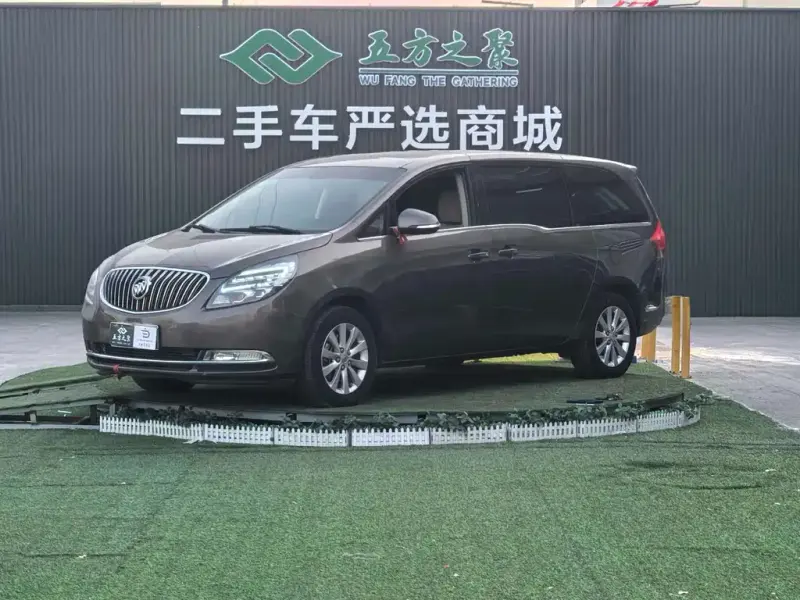 Buick GL8, 2016