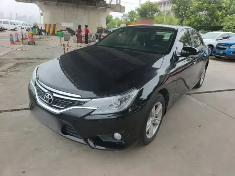 Toyota Reiz, 2015