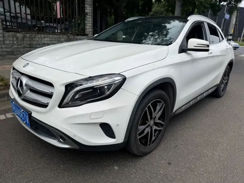 Mercedes-Benz GLA, 2016
