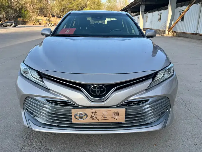 Toyota Camry, 2019