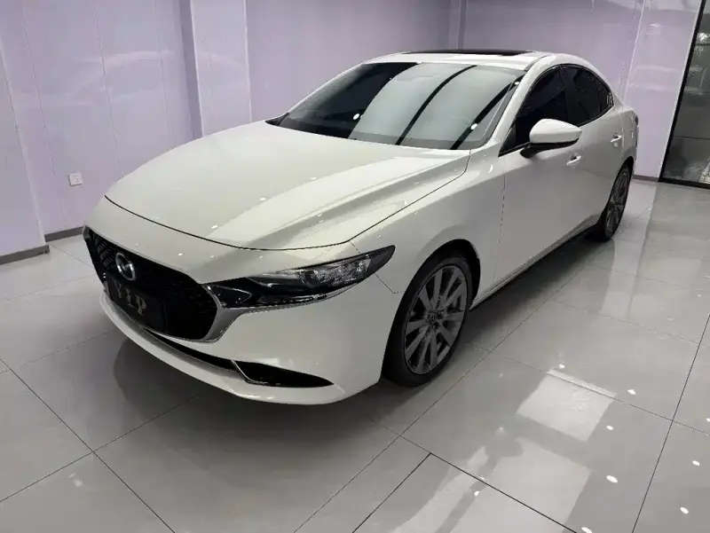 Mazda 3 Axela, 2022