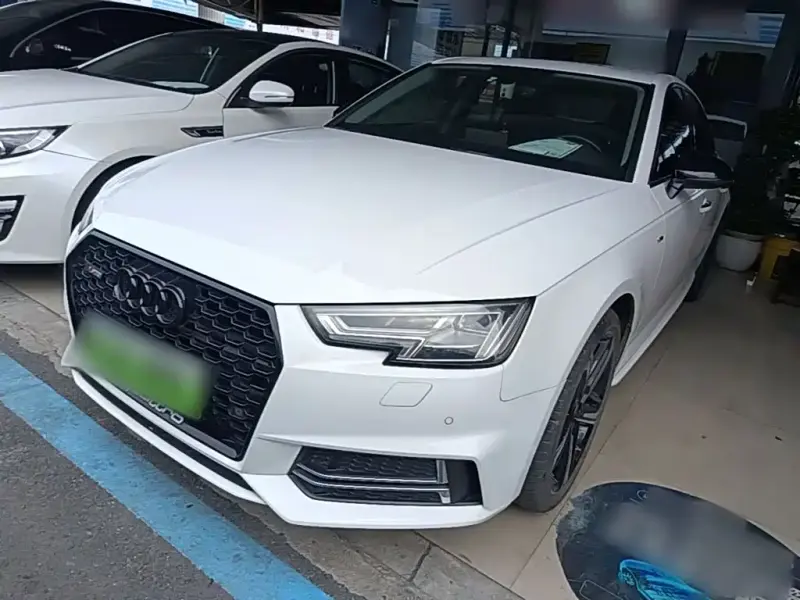 Audi A4L, 2018